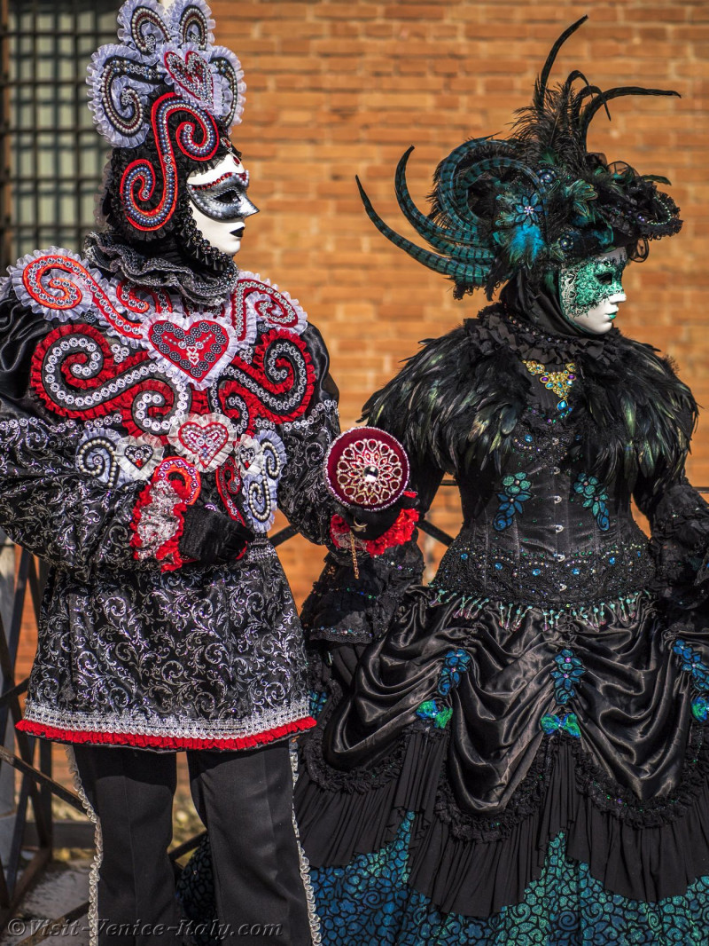 venice-carnival-mask-costume-0471.jpg