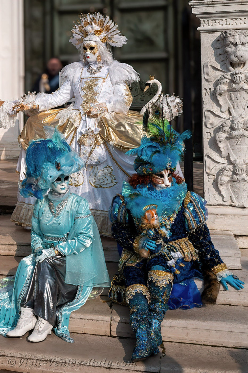 carnival-venice-2024-costume-masks-208.jpg