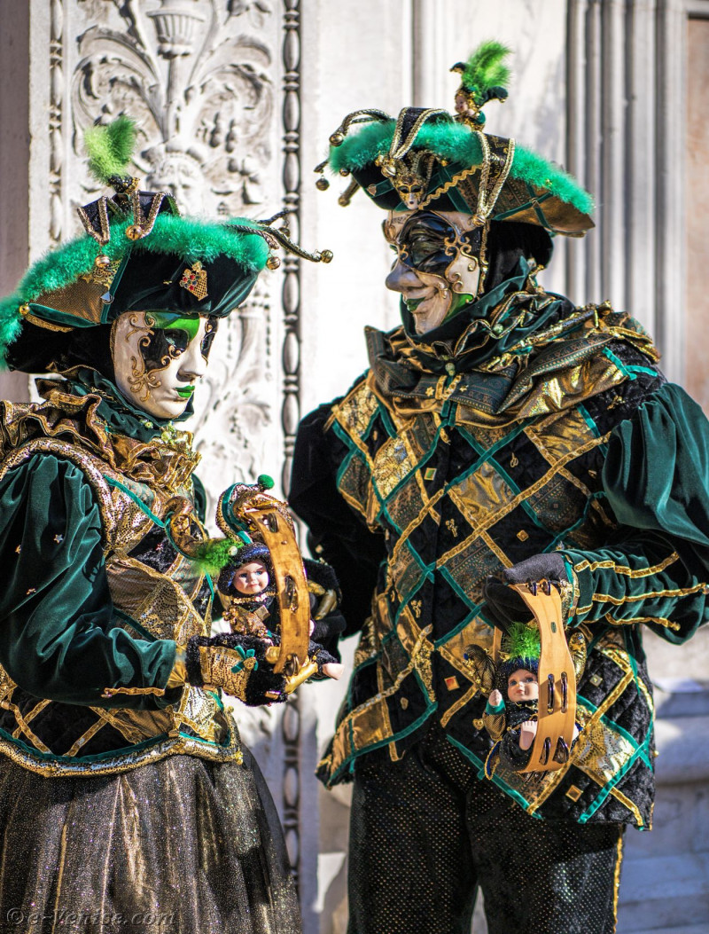 venice-carnival-mask-costume-0633.jpg