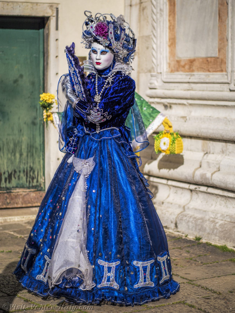 venice-carnival-mask-costume-0571.jpg