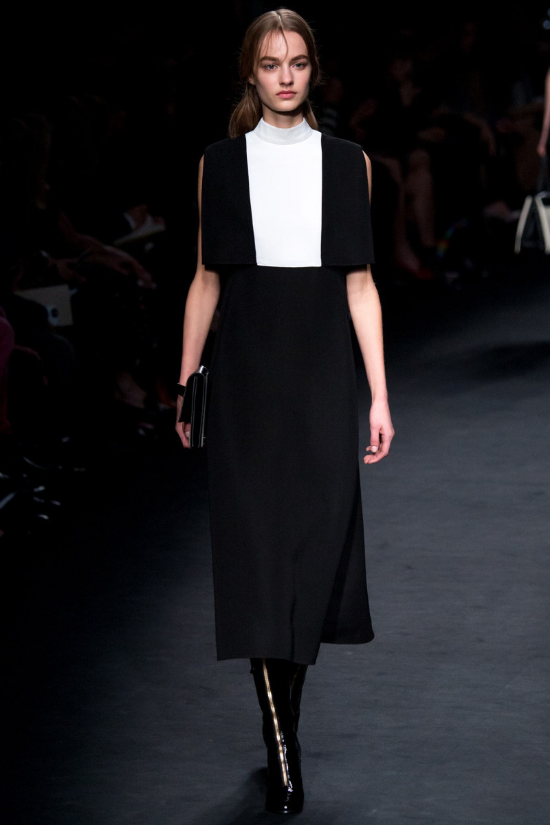006-valentino.jpg