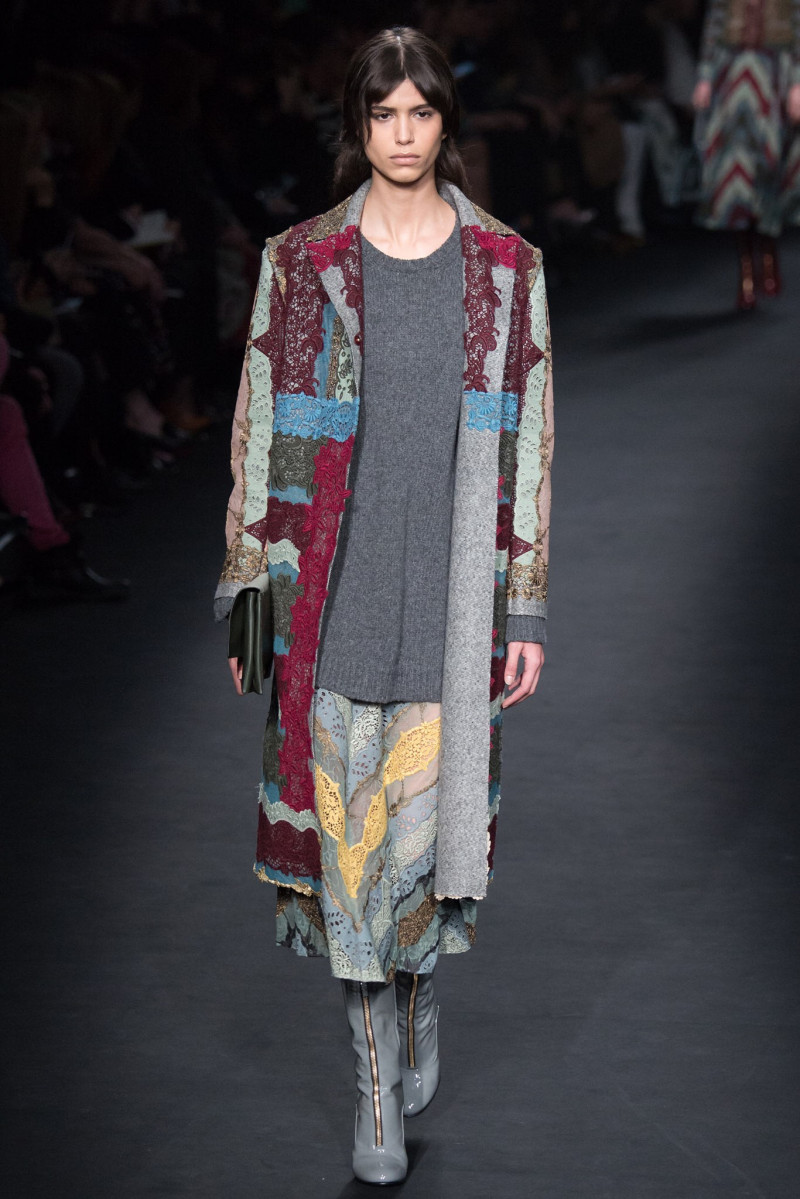 023-valentino.jpg