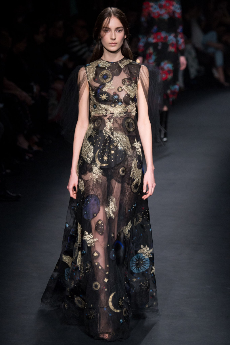 062-valentino.jpg