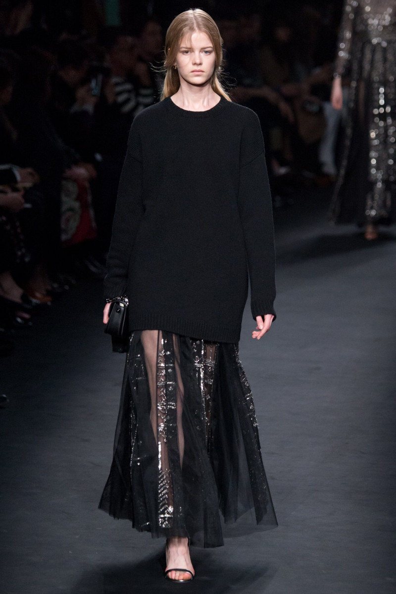 054-valentino.jpg