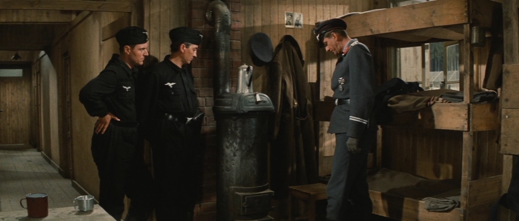 Большой побег.1963.BDRip AVC msltel.mkv_snapshot_01.26.14.250.jpg