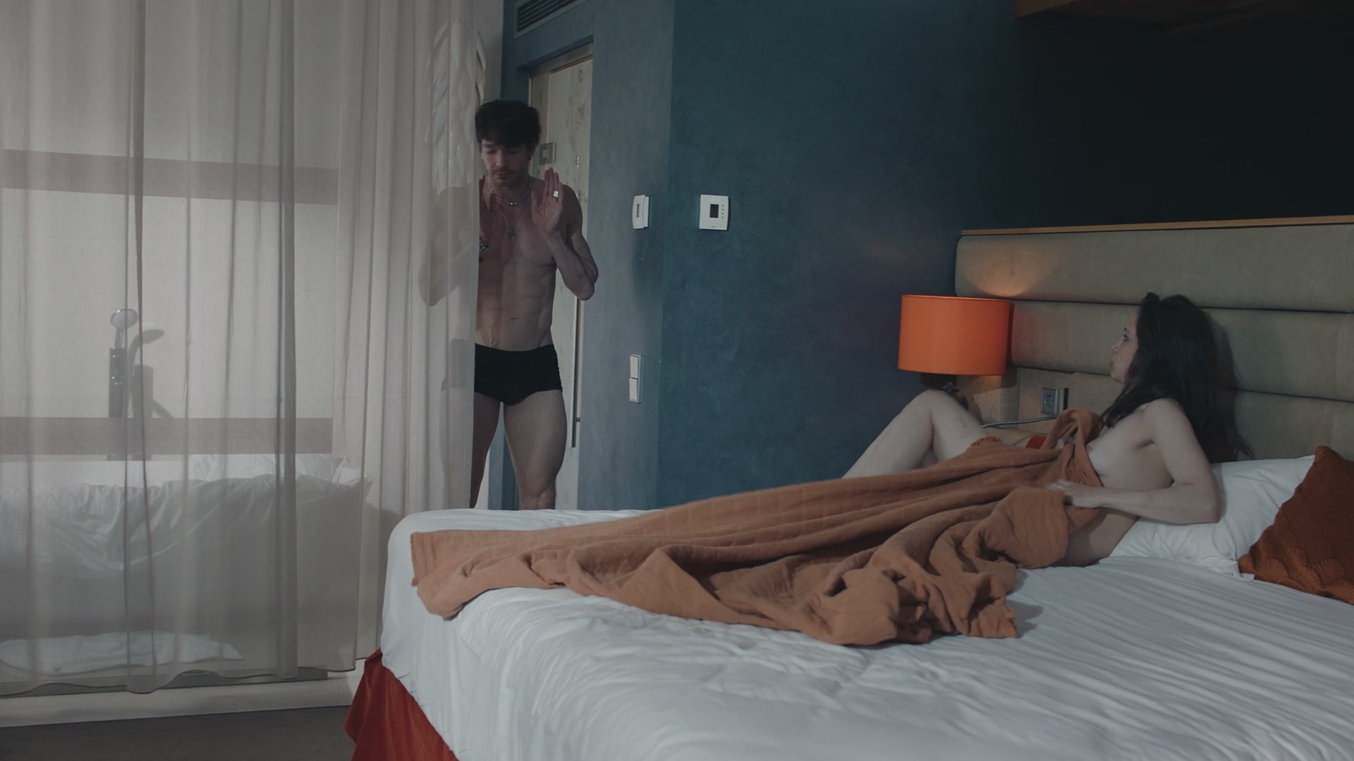 Дарья Балабанова (II) Секс до и после II 6 серия (2025) HD 1080.mp4_20260206_092408.763.jpg