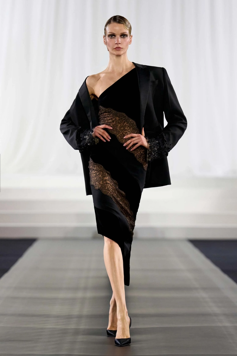 00004-celia-kritharioti-spring-2026-couture-credit-brand-sponsored.webp