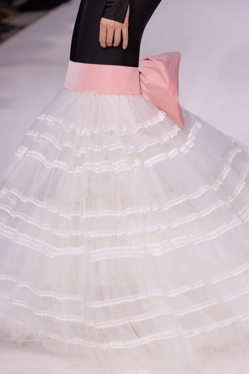 00071-celia-kritharioti-spring-2025-couture-details-credit-brand.webp