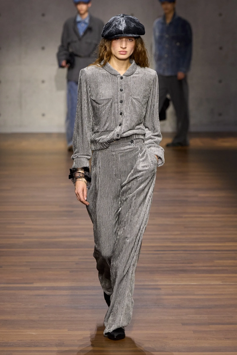 00029-emporio-armani-fall-2026-ready-to-wear-credit-gorunway.webp
