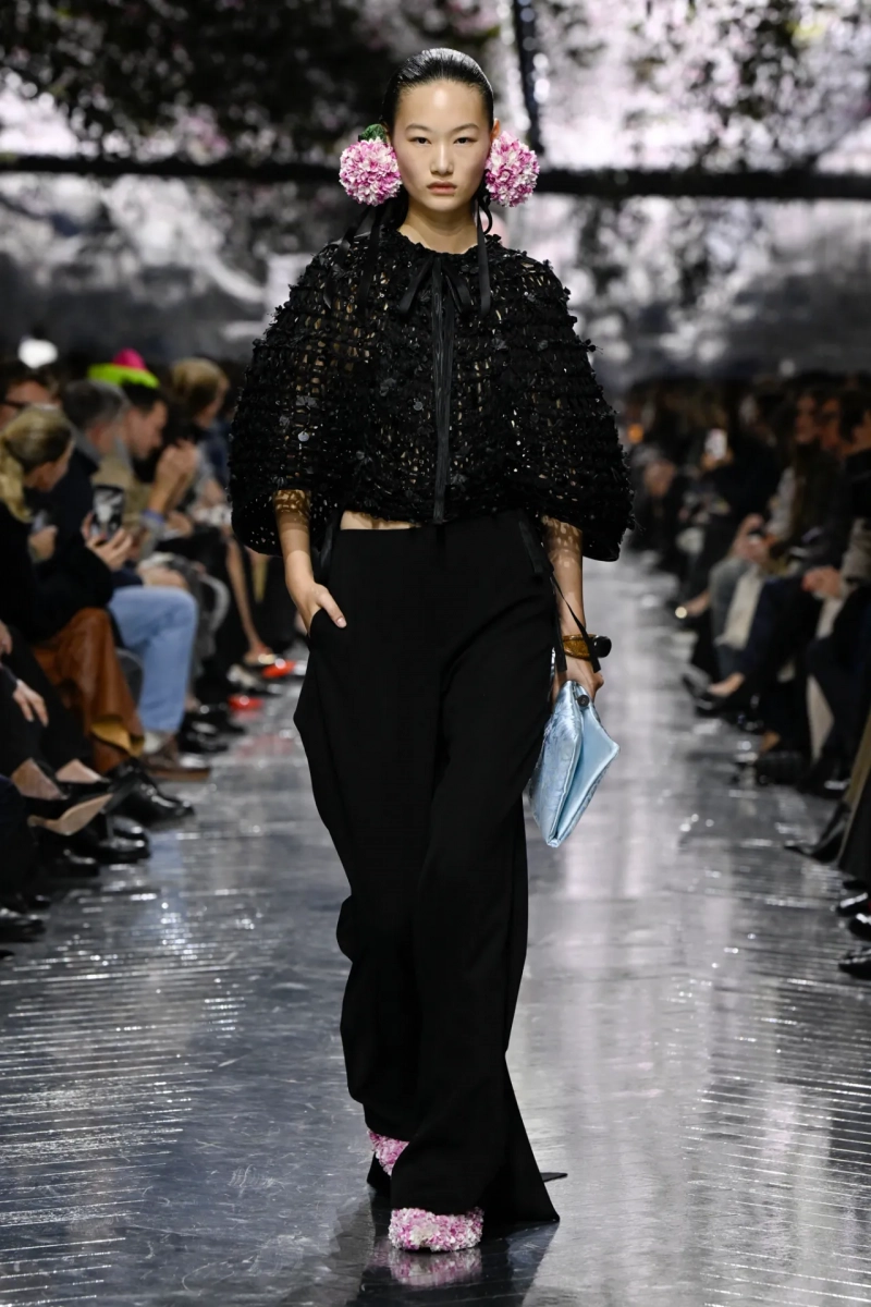 christian-dior-spring-2026-rtw-hc-r-gg-0007.webp