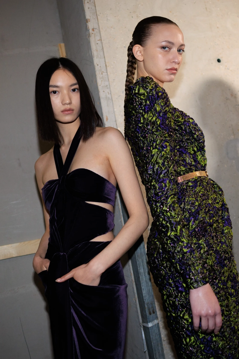 Balmain_PFW_ fw26_backstageacielle_18.webp