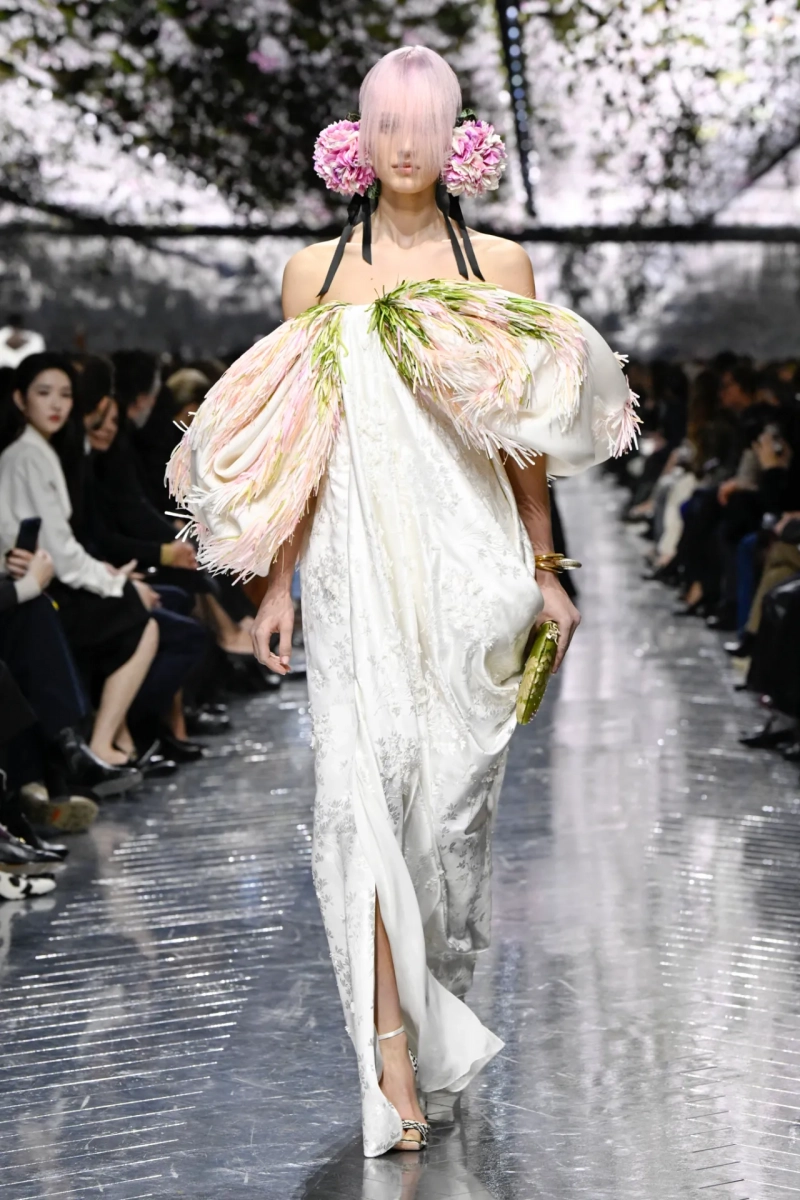 christian-dior-spring-2026-rtw-hc-r-gg-0033.webp