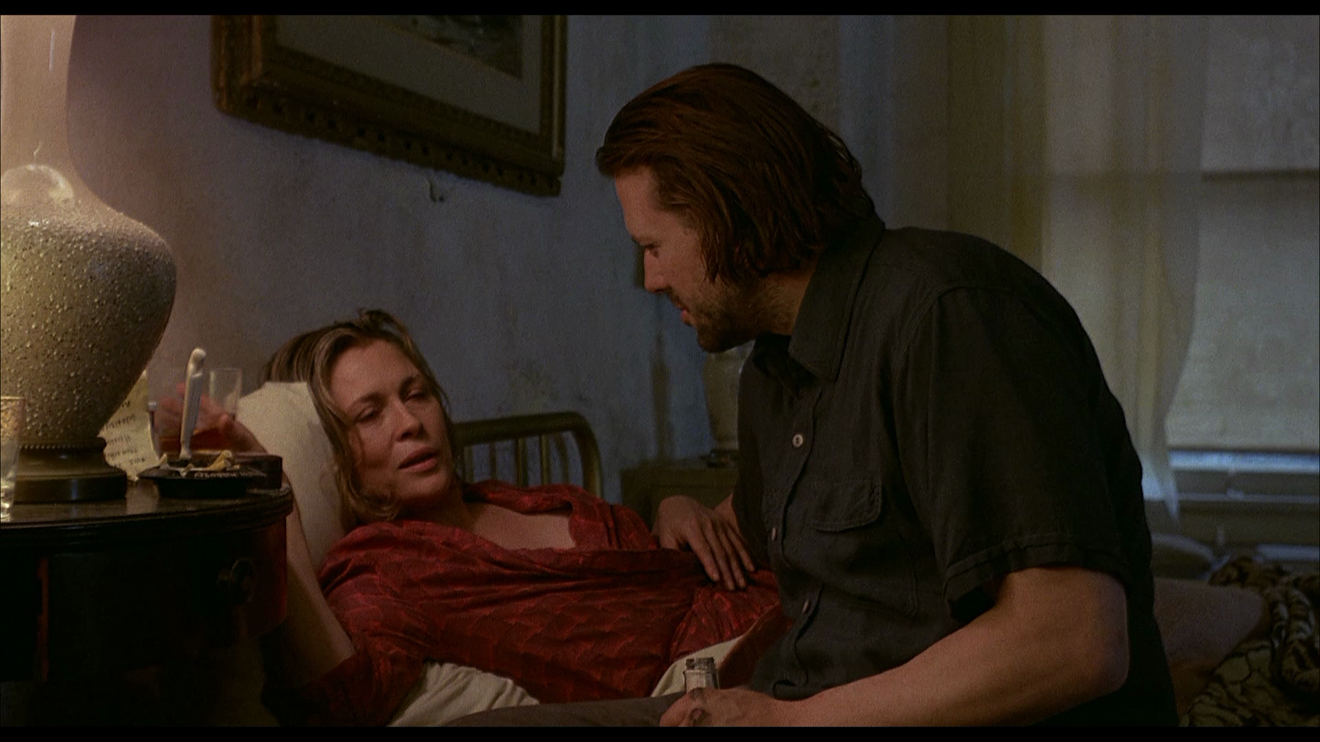Barfly.1987.Imprint.BDRemux.1080p.mkv_20260307_154003.062.png