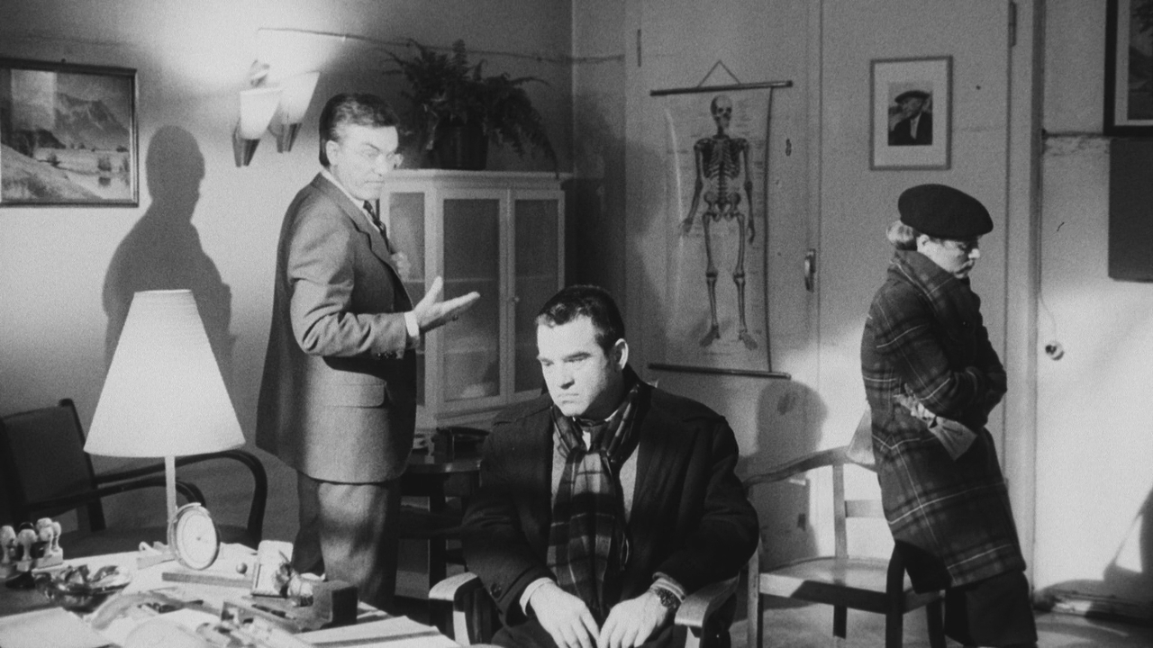 Тоска Вероники Фосс.1982.BDRip 720p msltel.mkv_snapshot_01.18.06.533.jpg