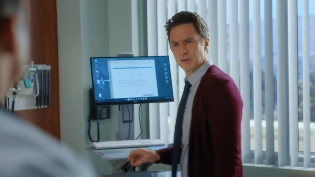 Scrubs.S01E01.WEB-DLRip.x264.seleZen_001_7211.png