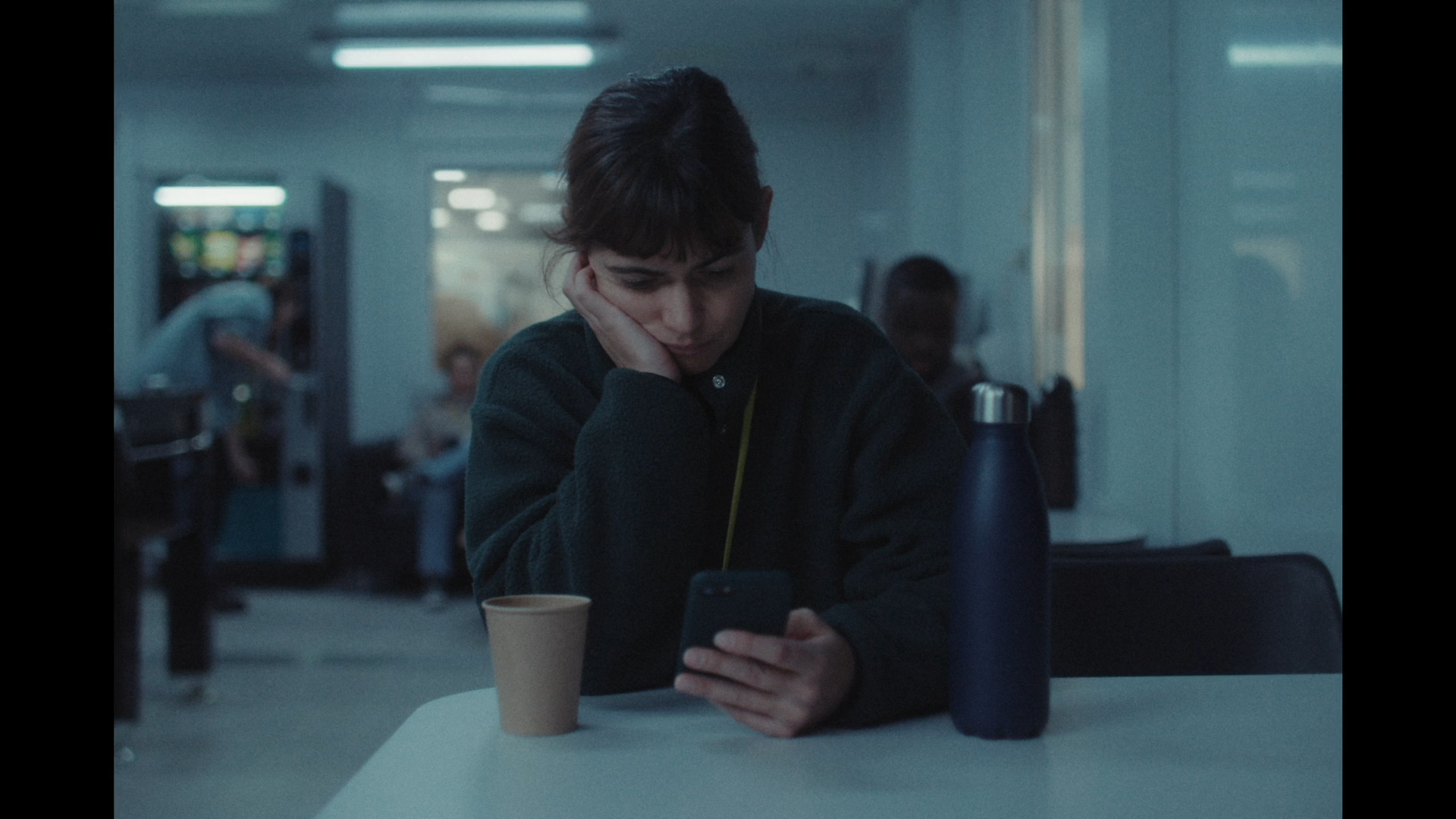 On Falling 2024 1080p AMZN WEB-DL H264-AURORA.mkv_snapshot_00.03.22.png