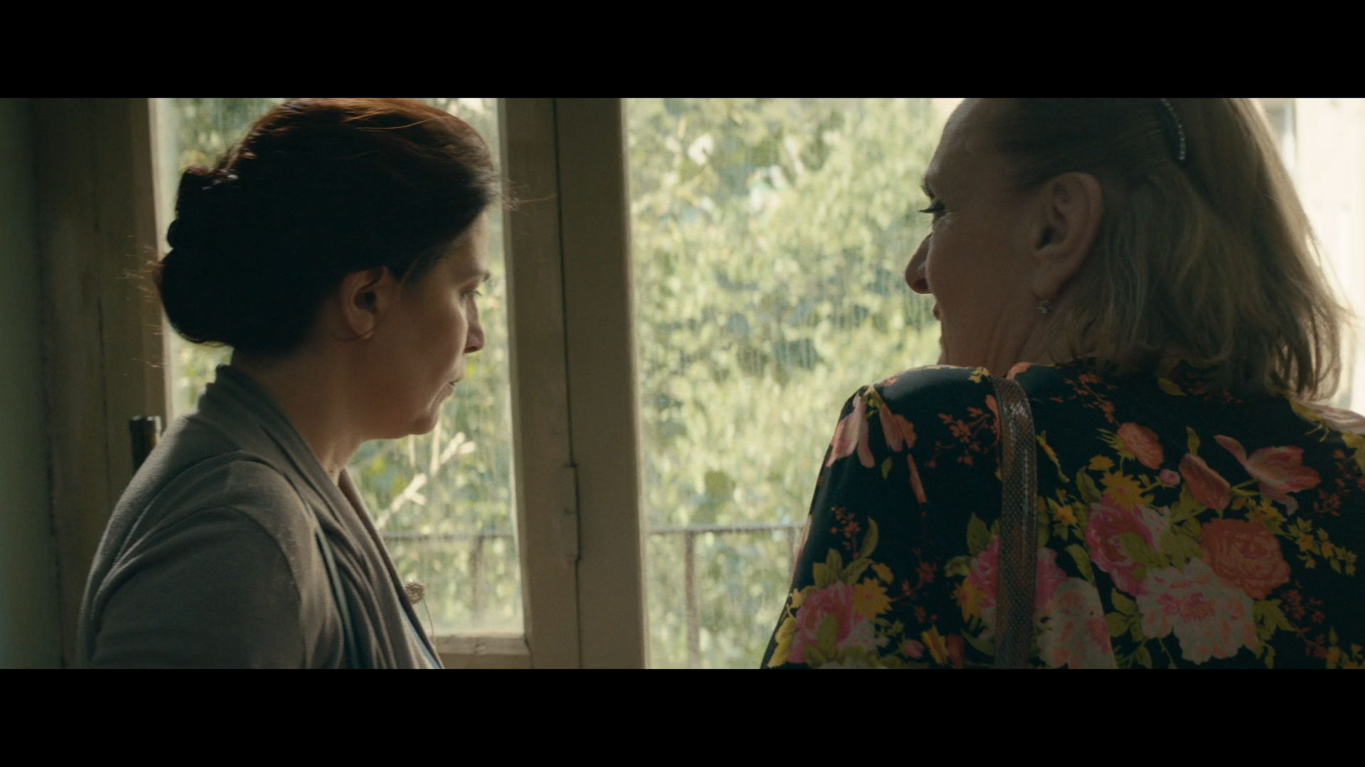 Моя.счастливая.семья.2017.1080p.WEB.DDP5.1.H.264_skurin.mkv_snapshot_00.02.40.204.png