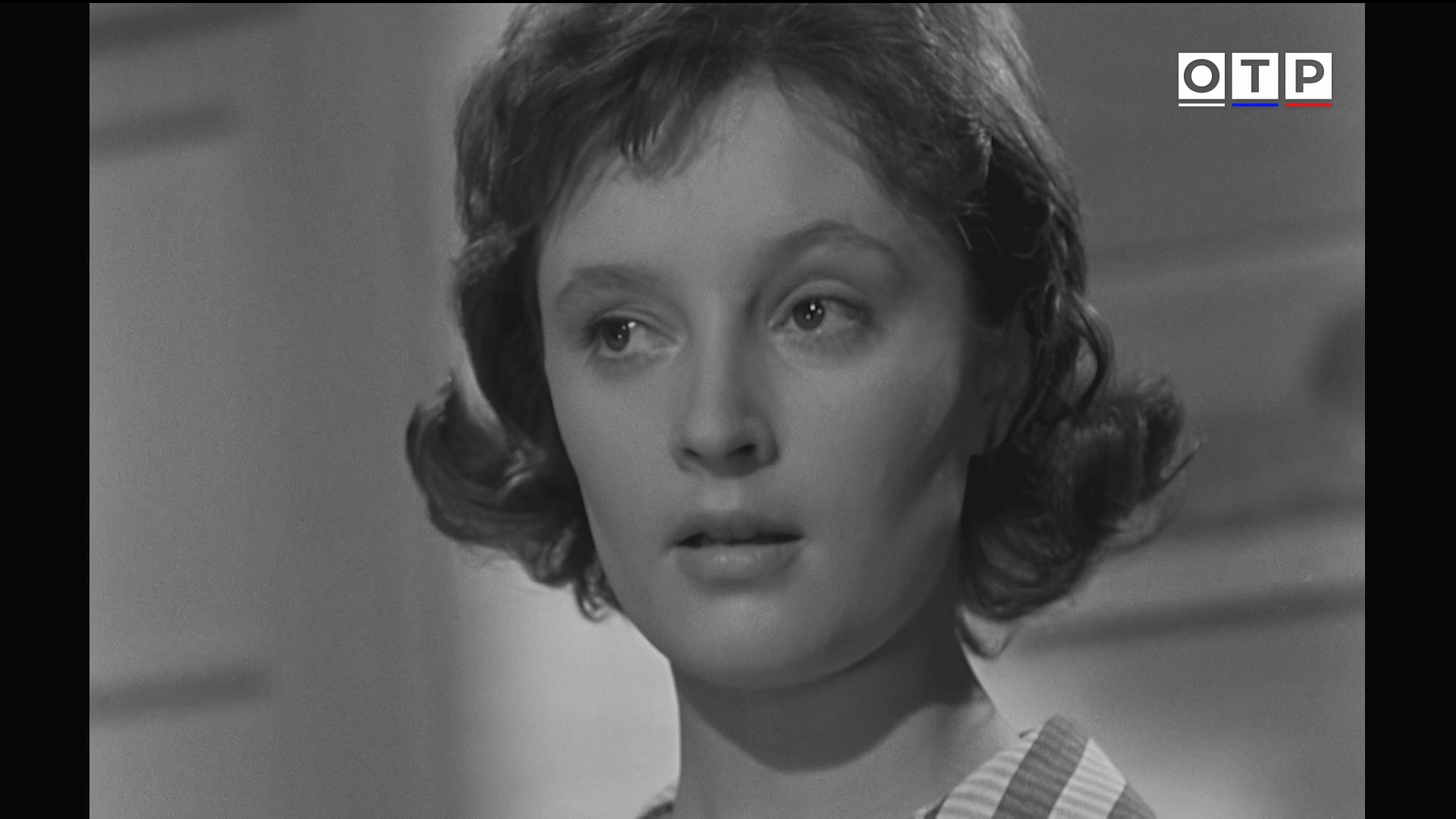 Первый.троллейбус.1963.HDTV.1080i-ylnian.mkv_snapshot_00.17.31.714.png