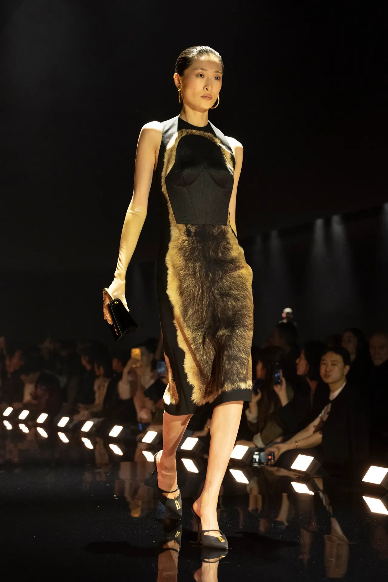 schiaparelli-fall-2026-rtw-pfw-r-ctsy-041.webp