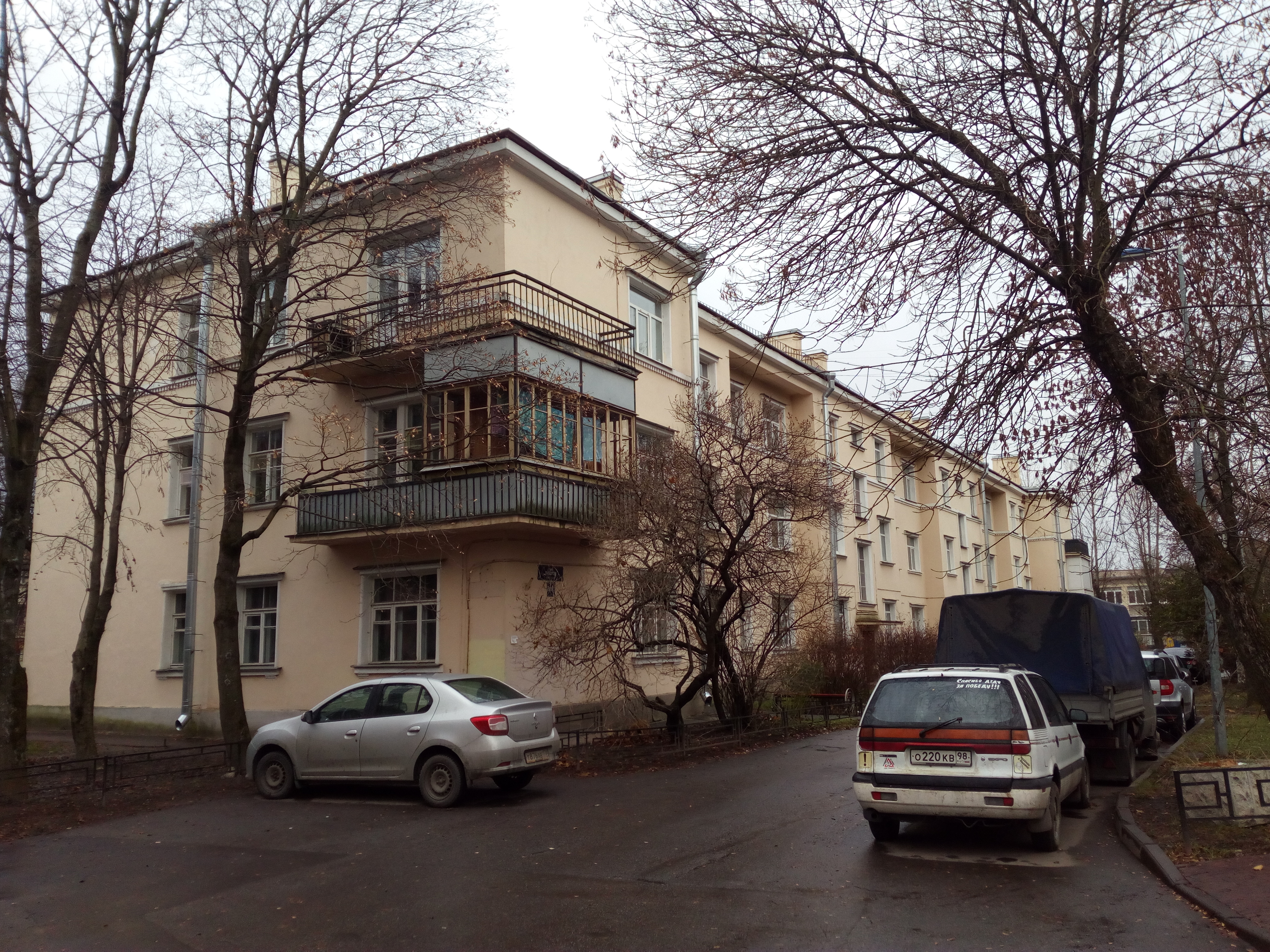 ул. Пилотов 28к3