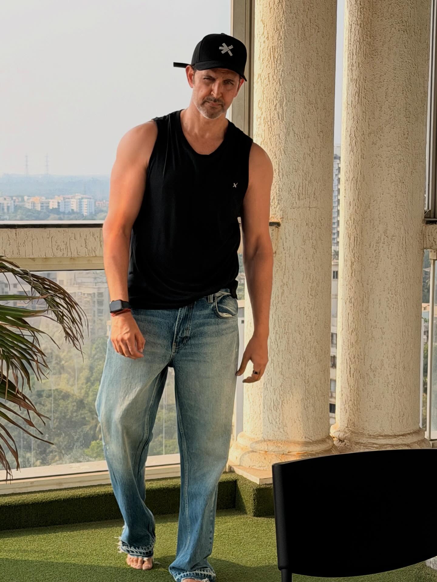 hrithikroshan_1775415059317.jpg