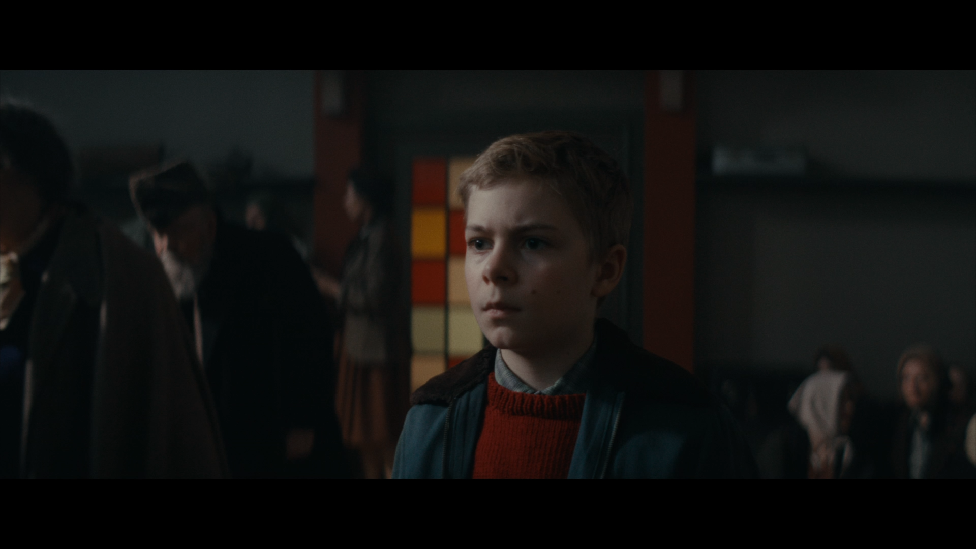 Naar.befrielsen.kommer.2023.BluRay.Remux.1080p.RUS.(VO).DAN._.Ru.En.Da.sub.mkv_snapshot_00.13.32.png