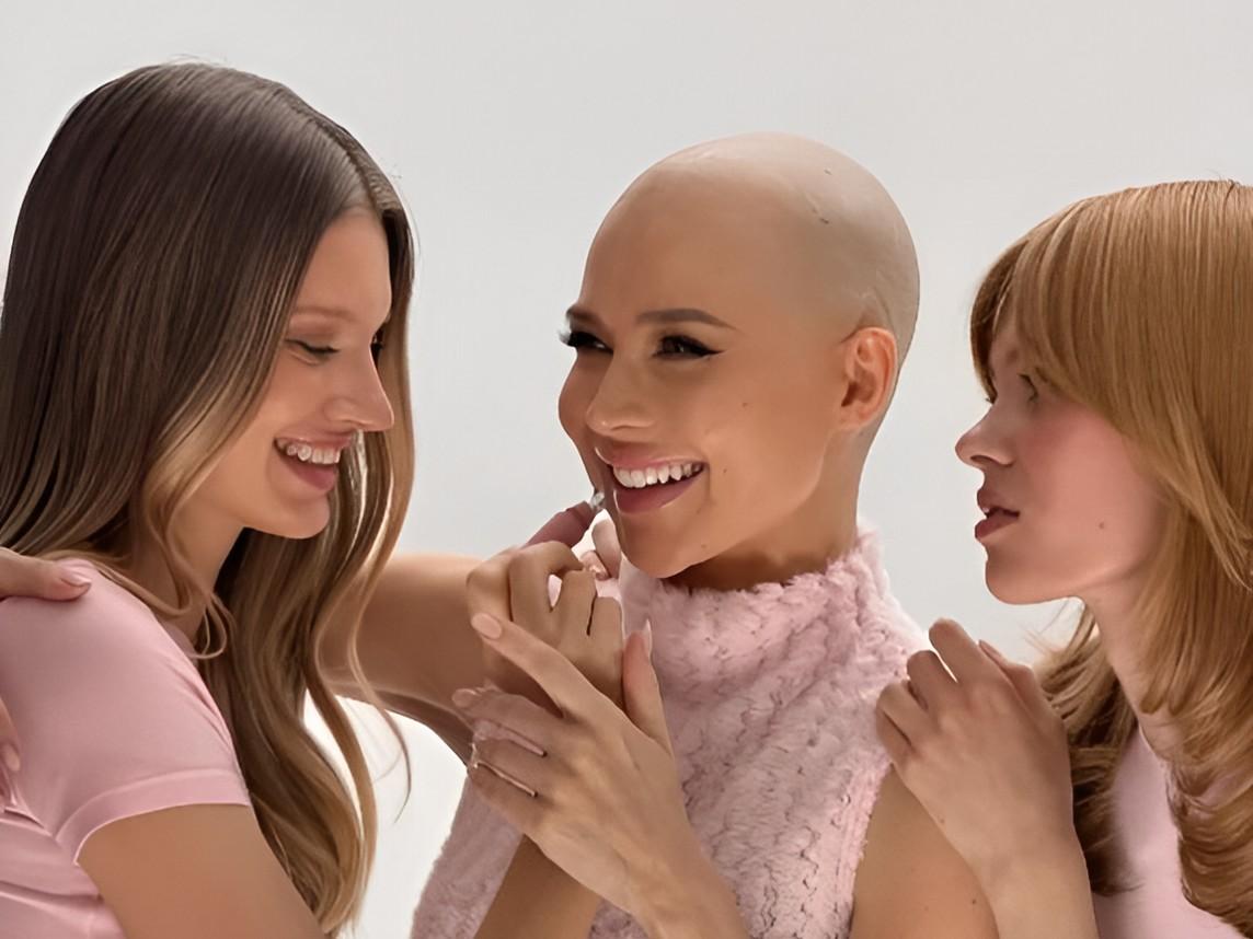 Визажист поддержала блогера Лерчек после химиотерапии