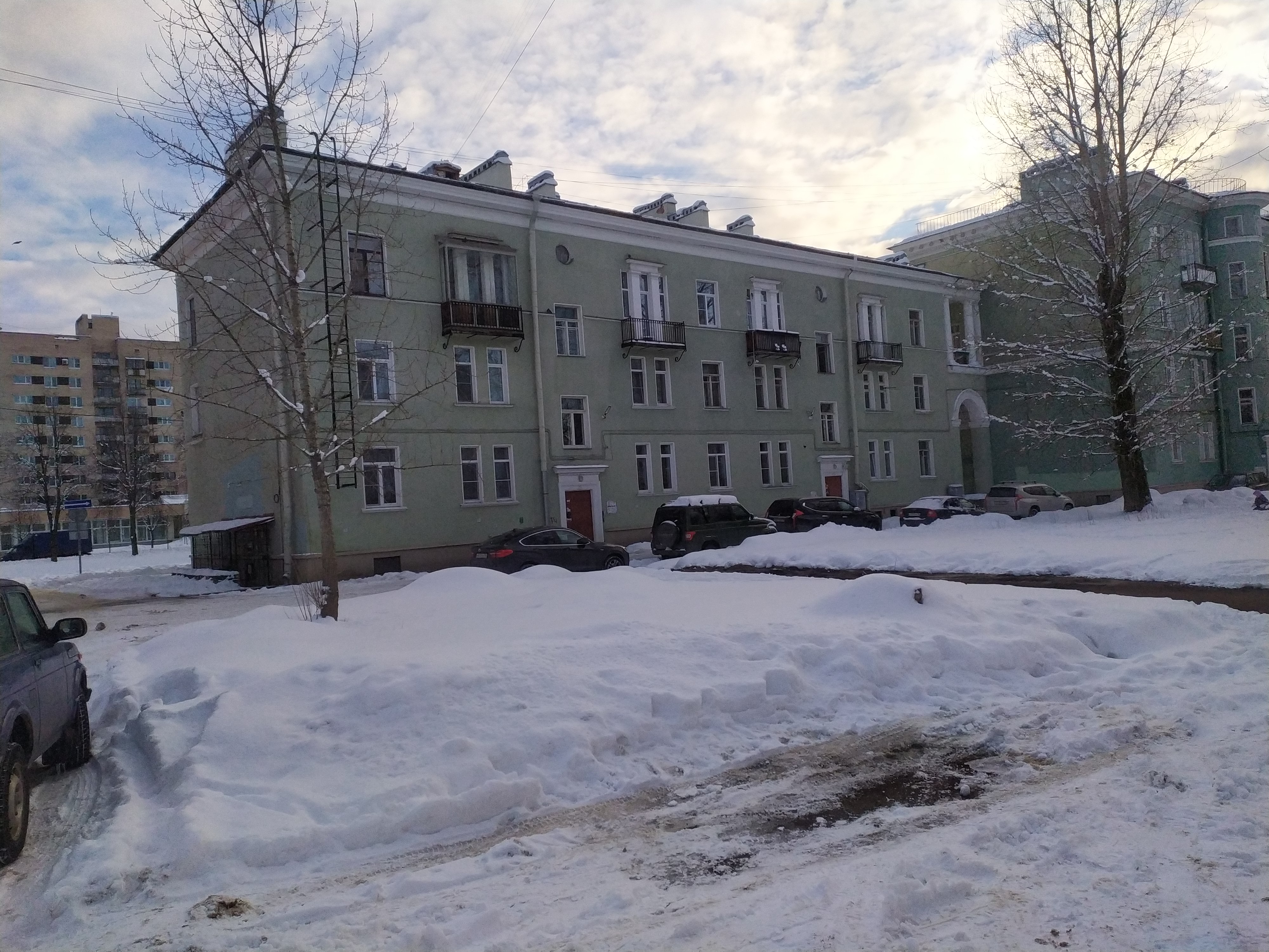 Комсомольского канала наб., 20