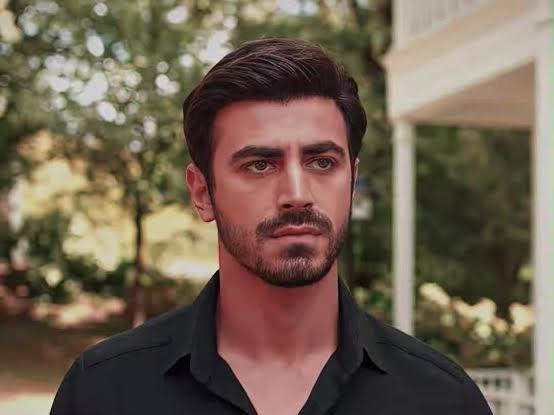 Эмин Гюненч: от футбольного поля к экрану — путь к славе и личной жизни