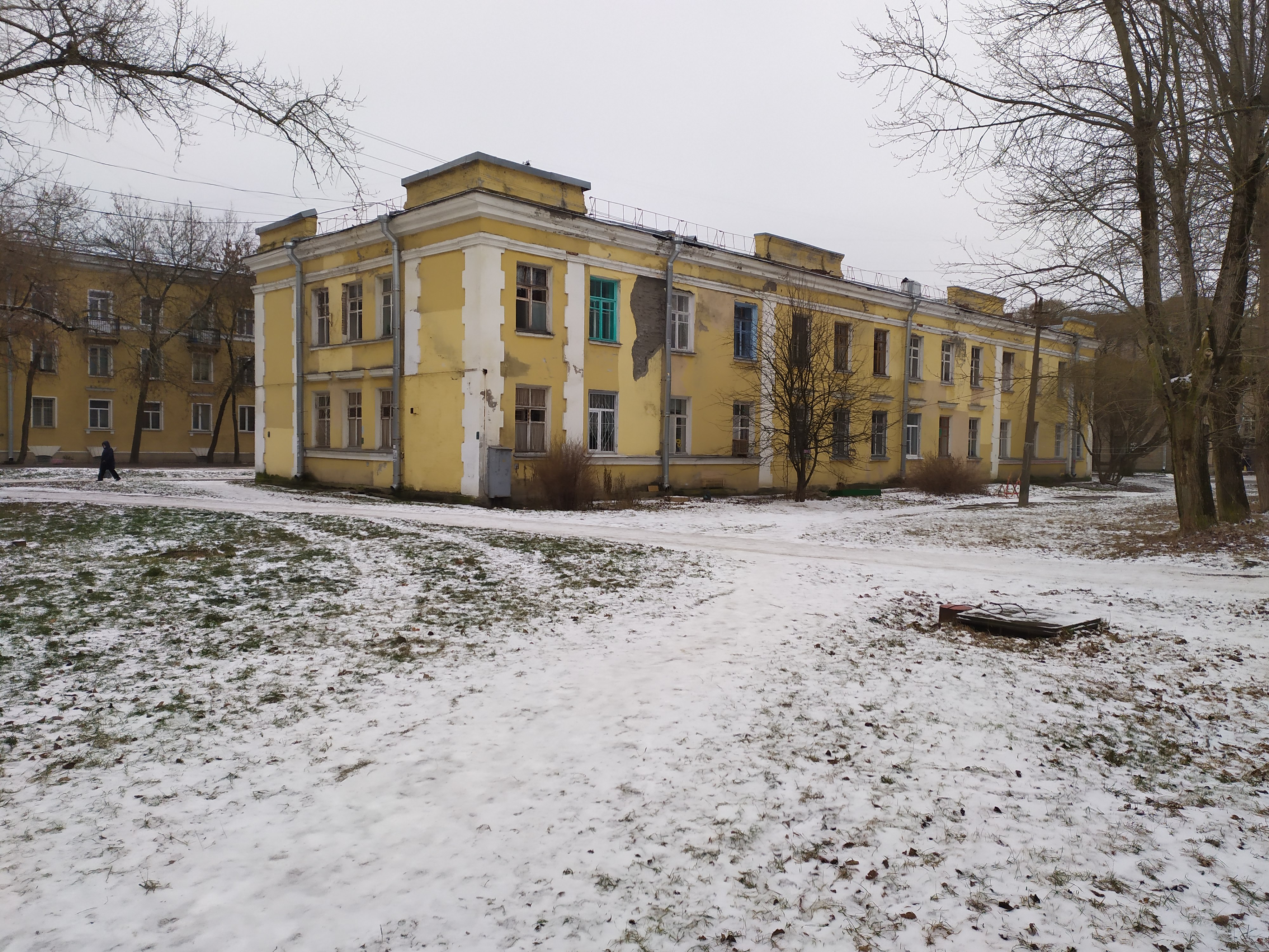 2-я Комсомольская ул., 11