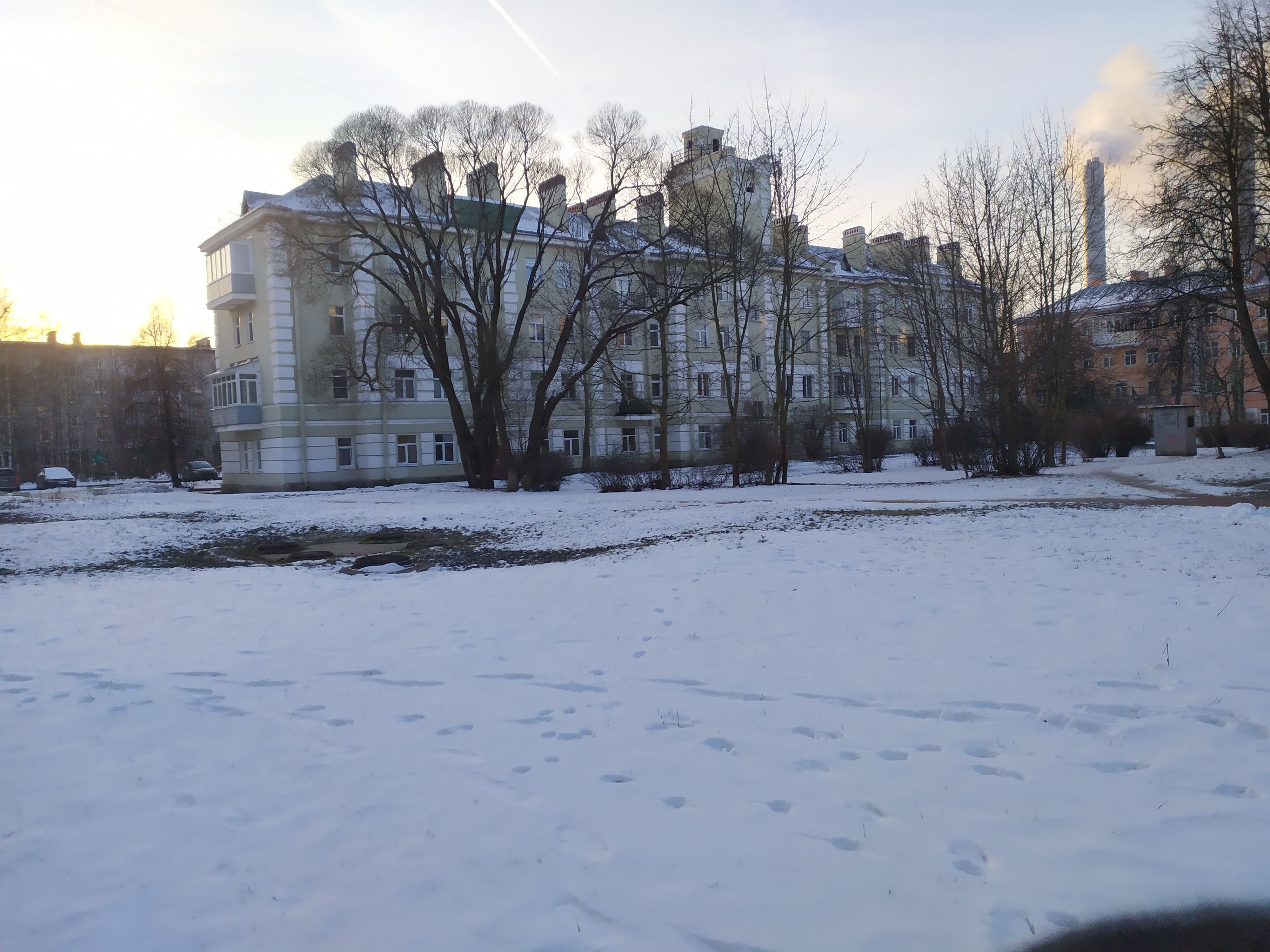Петергоф, Эрлеровский бул. 6_3.JPG