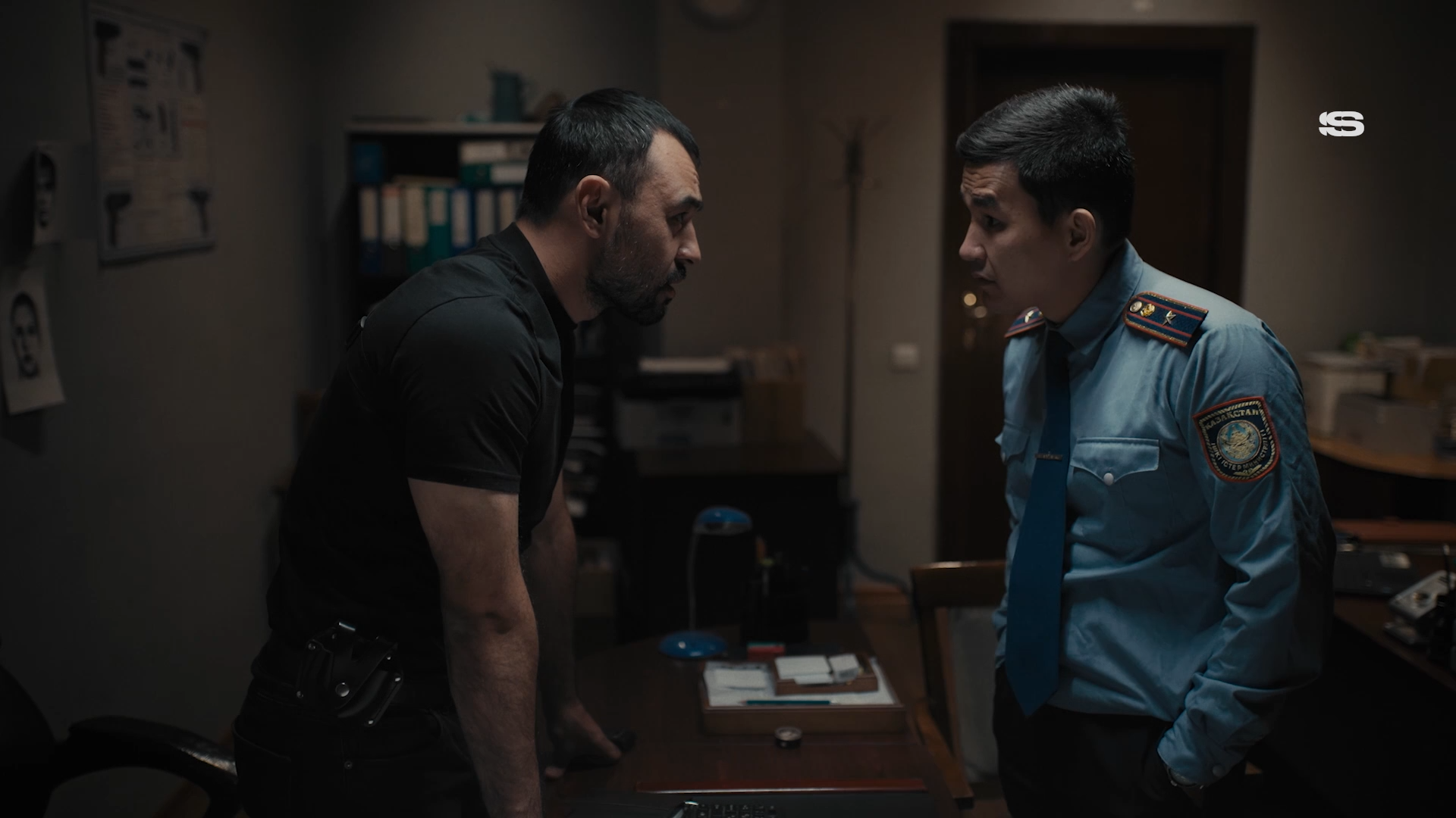 4 gradusa. S01E01.2025.WEB-DL.1080p.mkv_snapshot_24.16.png