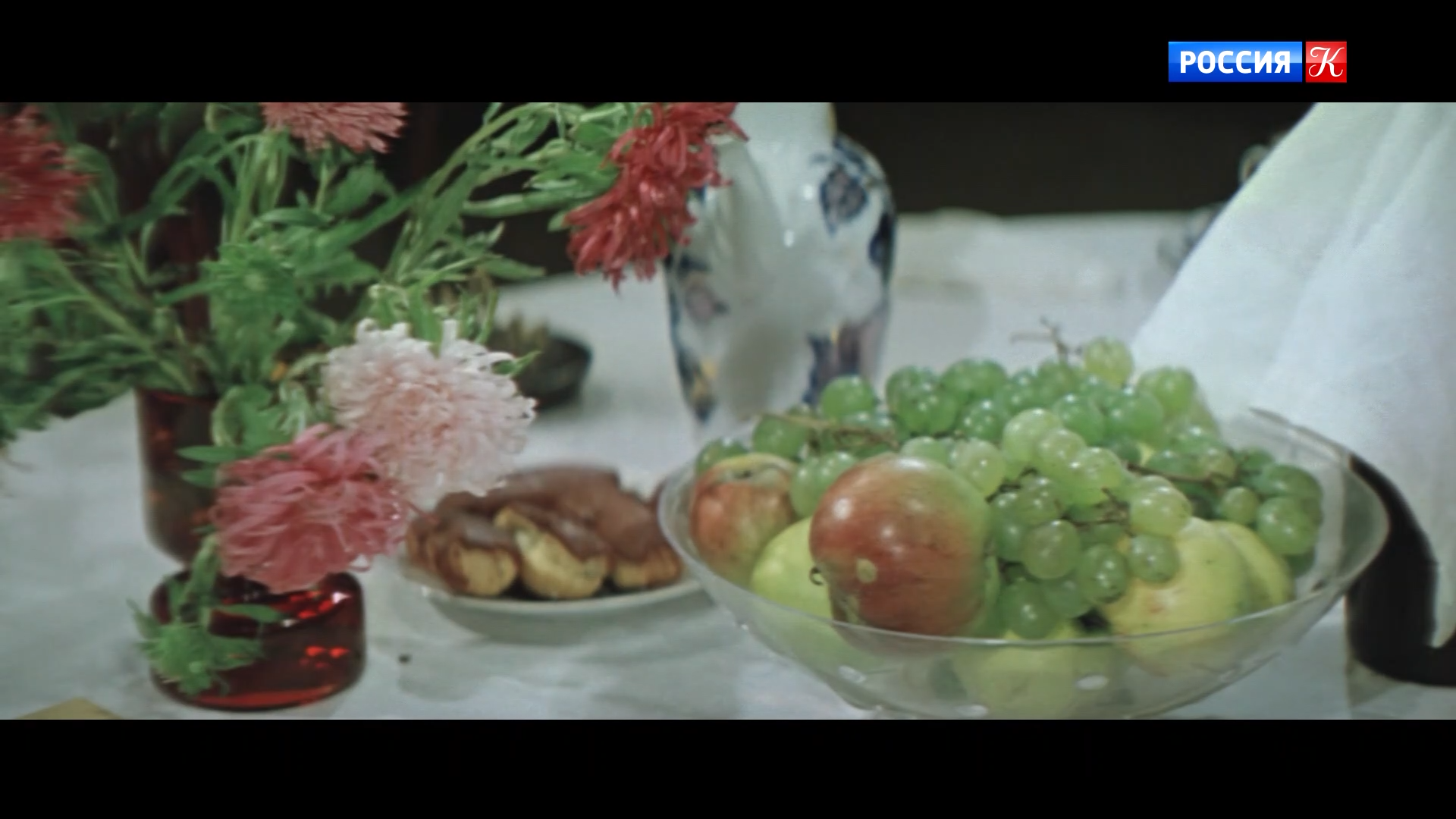 Старомодная.комедия.1978.WEB.1080p-ylnian.mkv_snapshot_01.16.15.433.png