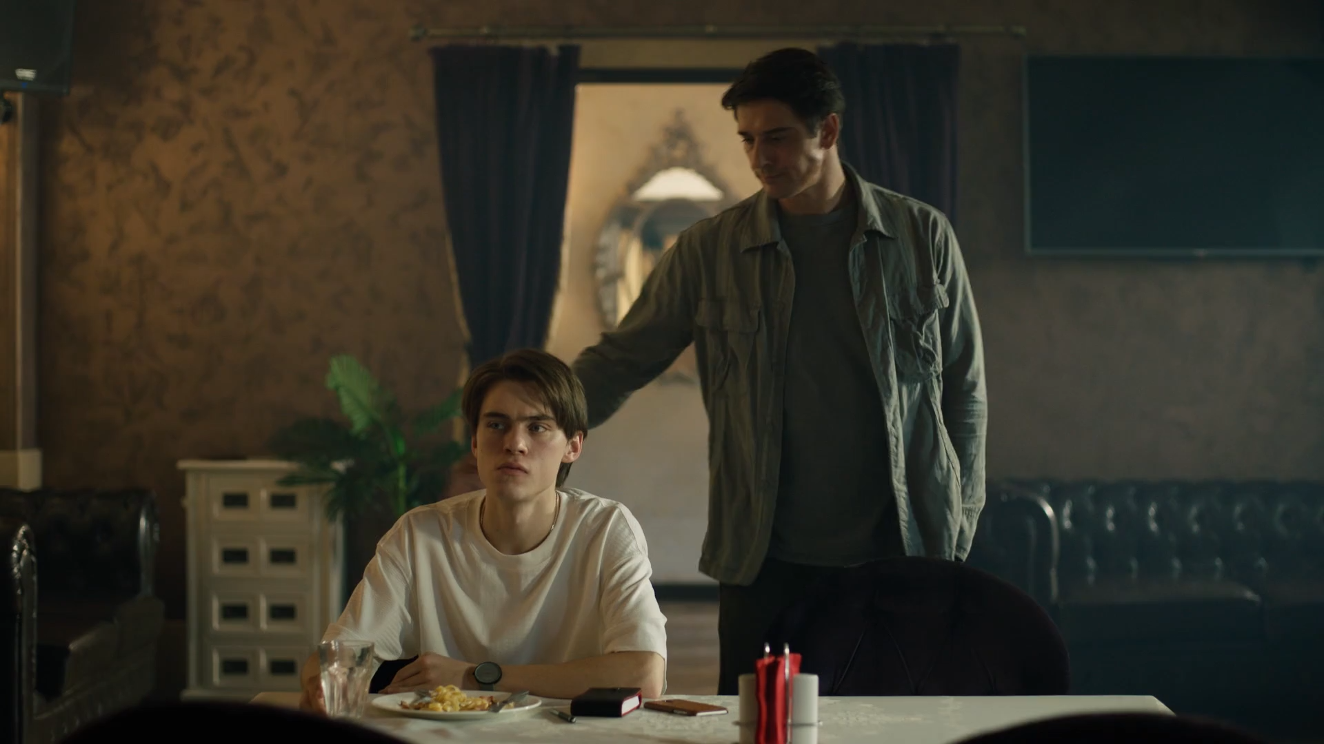 Kukushonok.S01.E01.2025.WEB-DL.1080p.ExKinoRay.mkv_snapshot_20.48.png