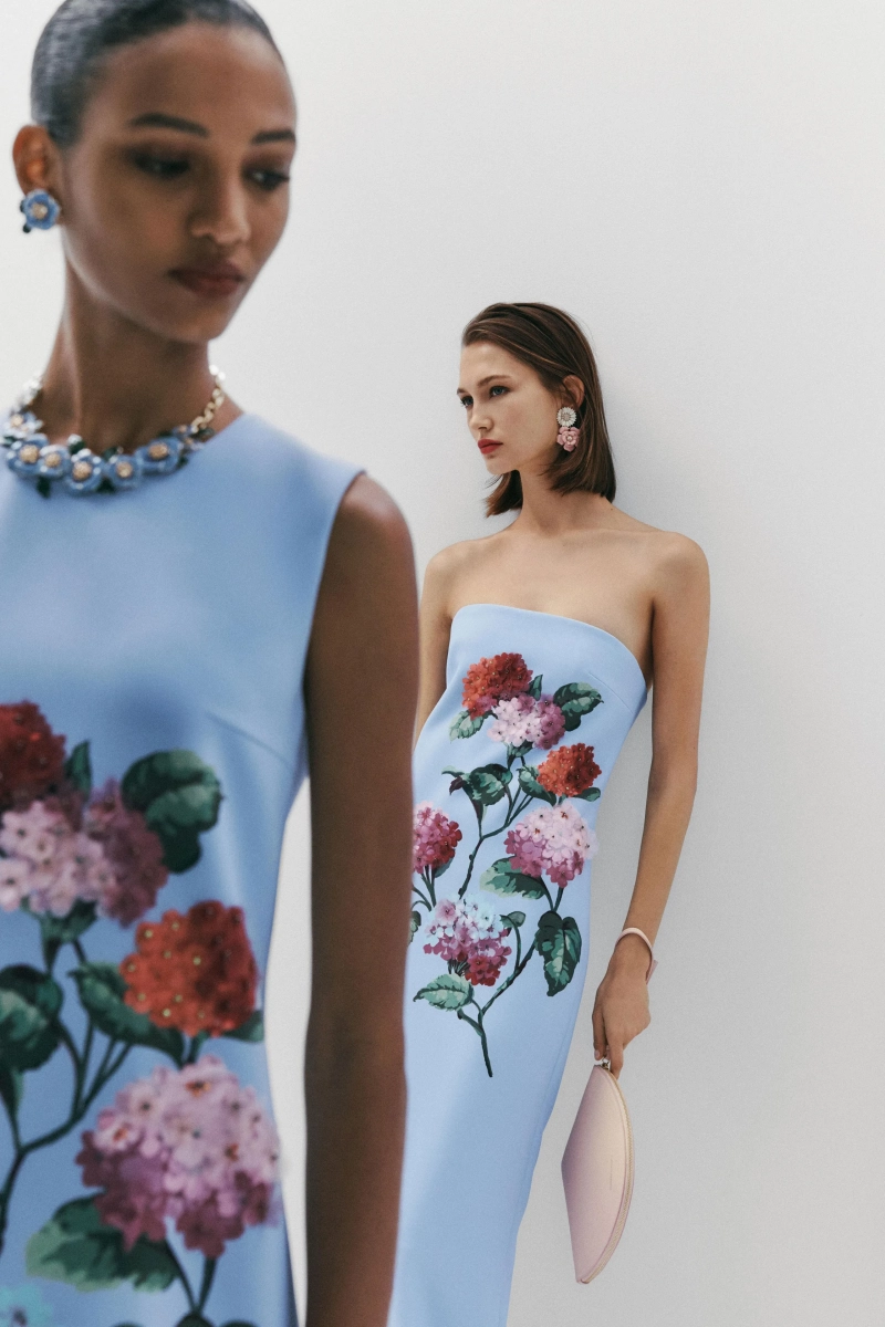00028-carolina-herrera-prefall-2026-credit-brand.webp