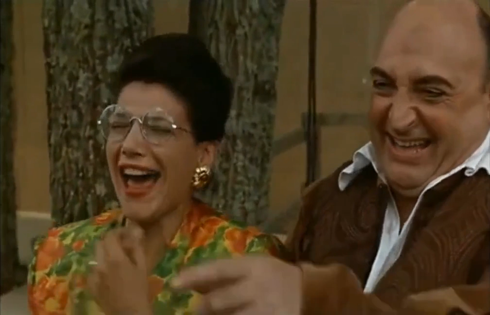 Dieu, l'amant de ma mere et le fils du charcutier (1995)_WEB-DLRip-AVC_.mkv_snapshot_01.13.44.155.png
