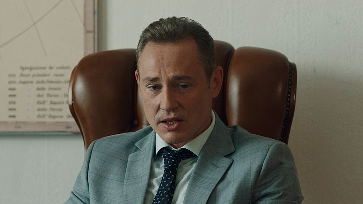 Под.ударом.S01E01.WEB-DLRip.x264.seleZen.mkv_20260517_185908.958.png