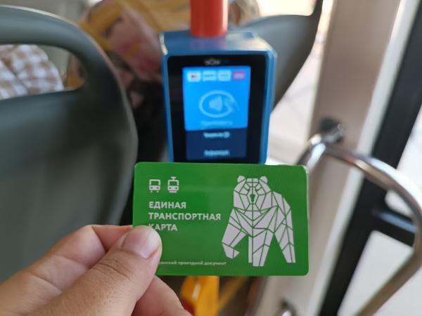 Льготные проездные для школьников и студентов Перми действуют летом