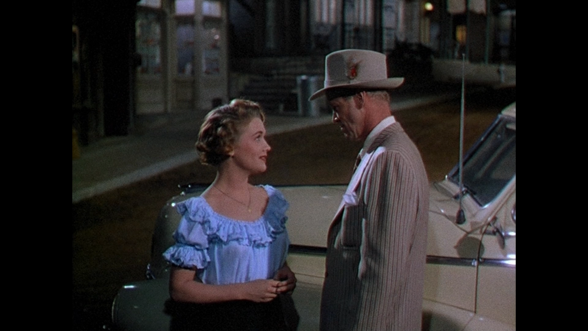 Thunder.Bay.1953.BDRemux.1080p.mkv_snapshot_00.41.01.948.png