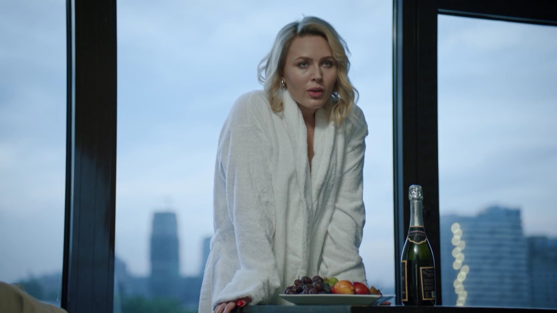 Vragi.S01.E07.2026.WEB-DL.1080p.ExKinoRay (02).jpg