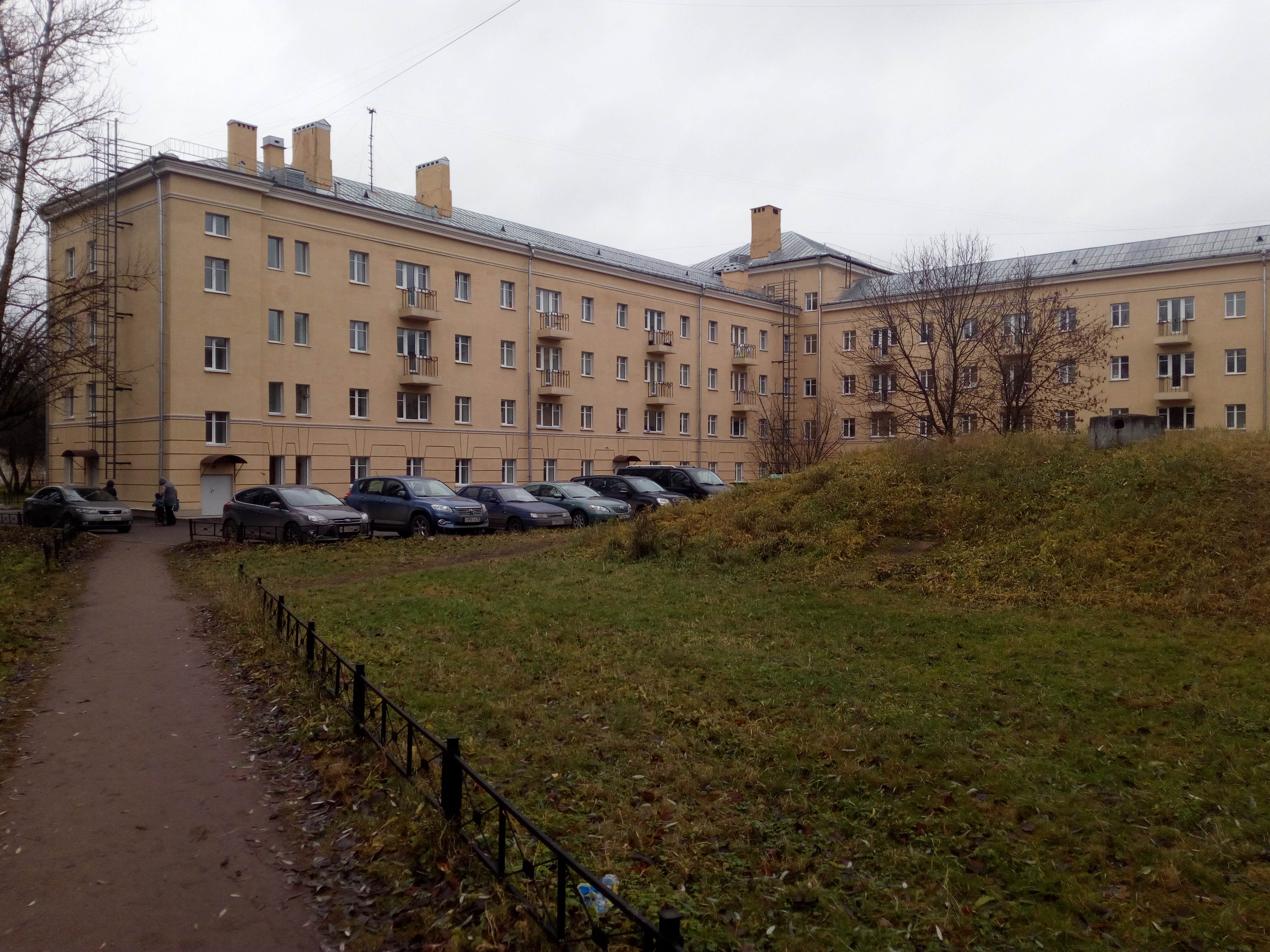 ул. Пилотов, 25