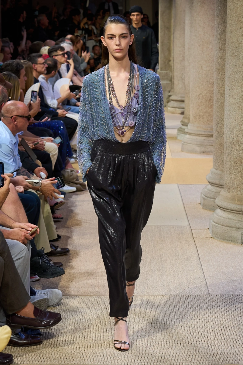 00149-giorgio-armani-spring-2027-menswear-credit-gorunway.webp