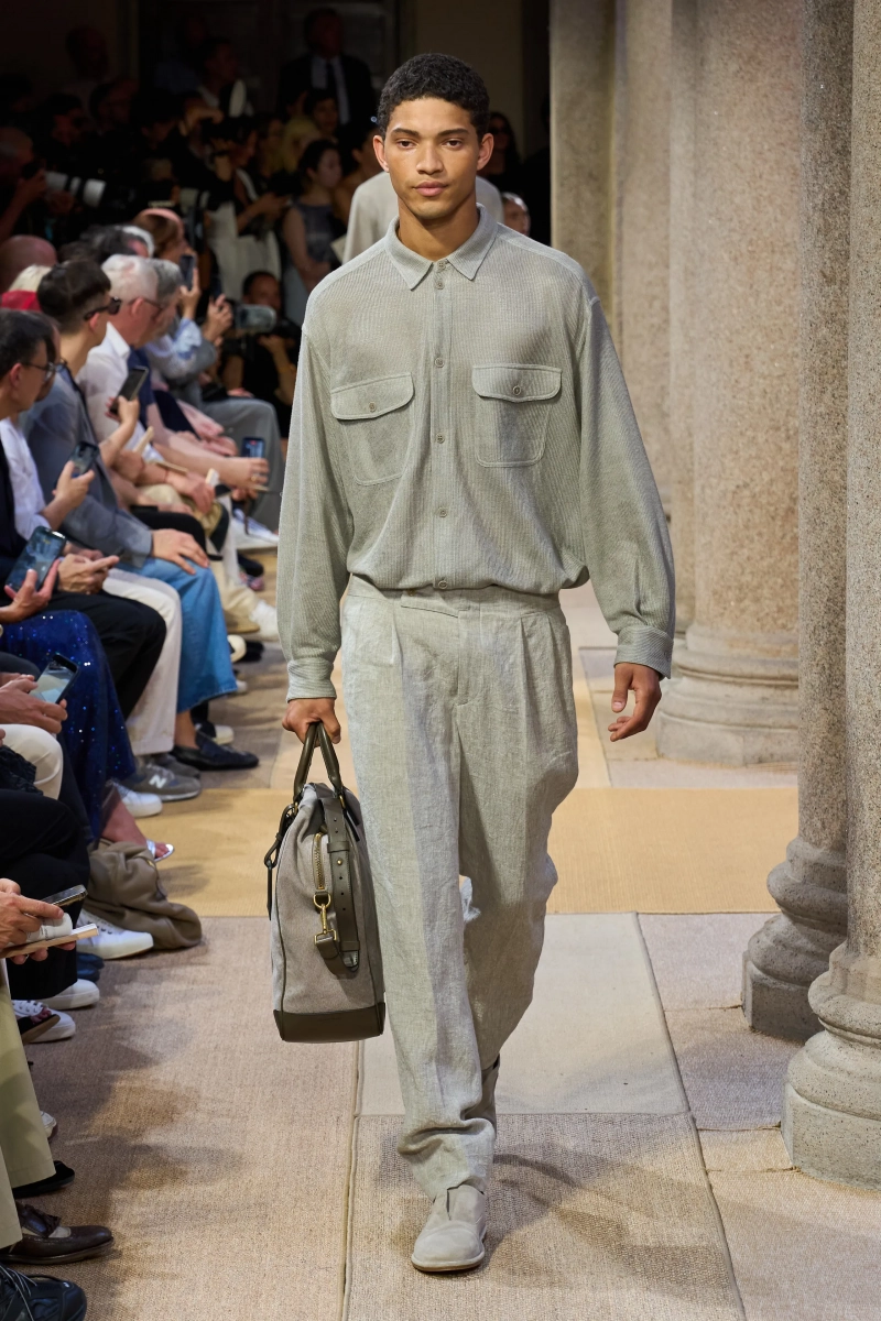 00081-giorgio-armani-spring-2027-menswear-credit-gorunway.webp