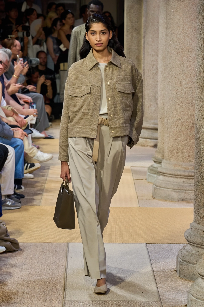 00009-giorgio-armani-resort-2027-credit-gorunway.webp