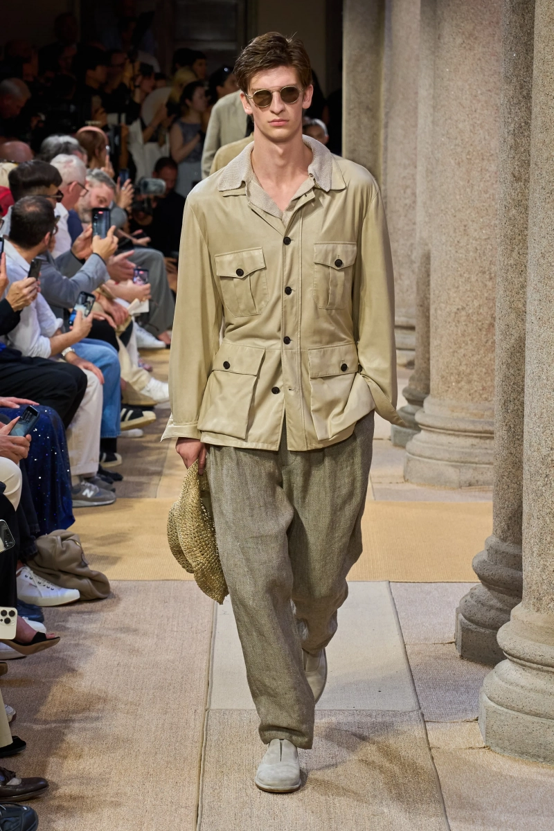 00027-giorgio-armani-spring-2027-menswear-credit-gorunway.webp