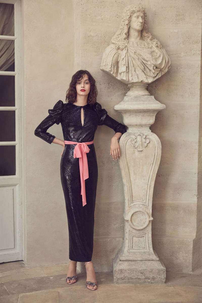 014-Spring-2019-Monique-Lhuillier.jpg