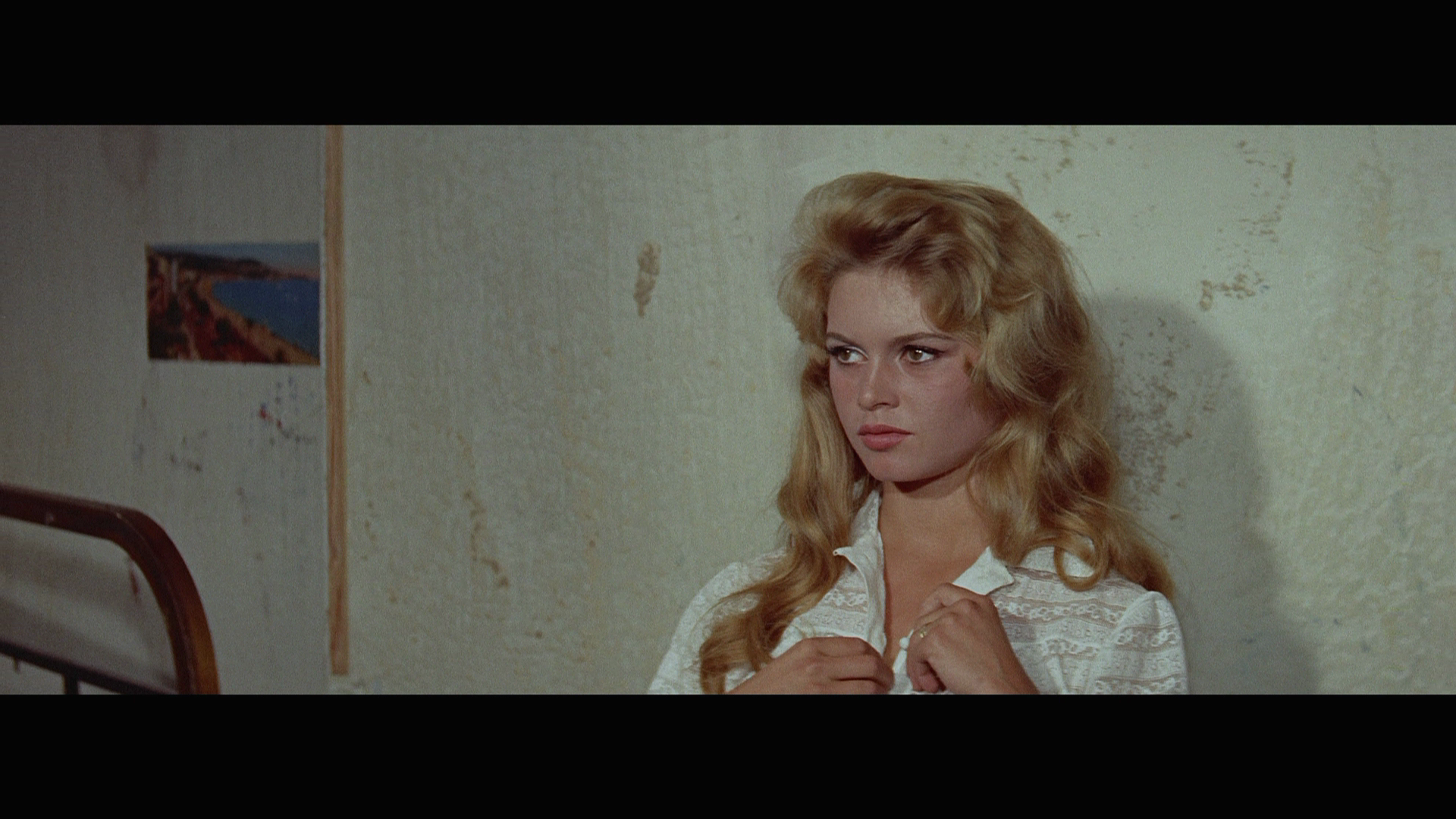 And.God.Created.Woman.1956.TF1.Video.BDRemux.1080p.mkv_20260704_120132.654.png