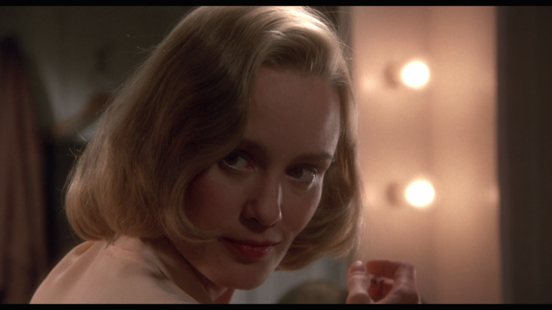 Frances.1982.Kino.Lorber.BDRemux.1080p.mkv_20260705_155606.254.png