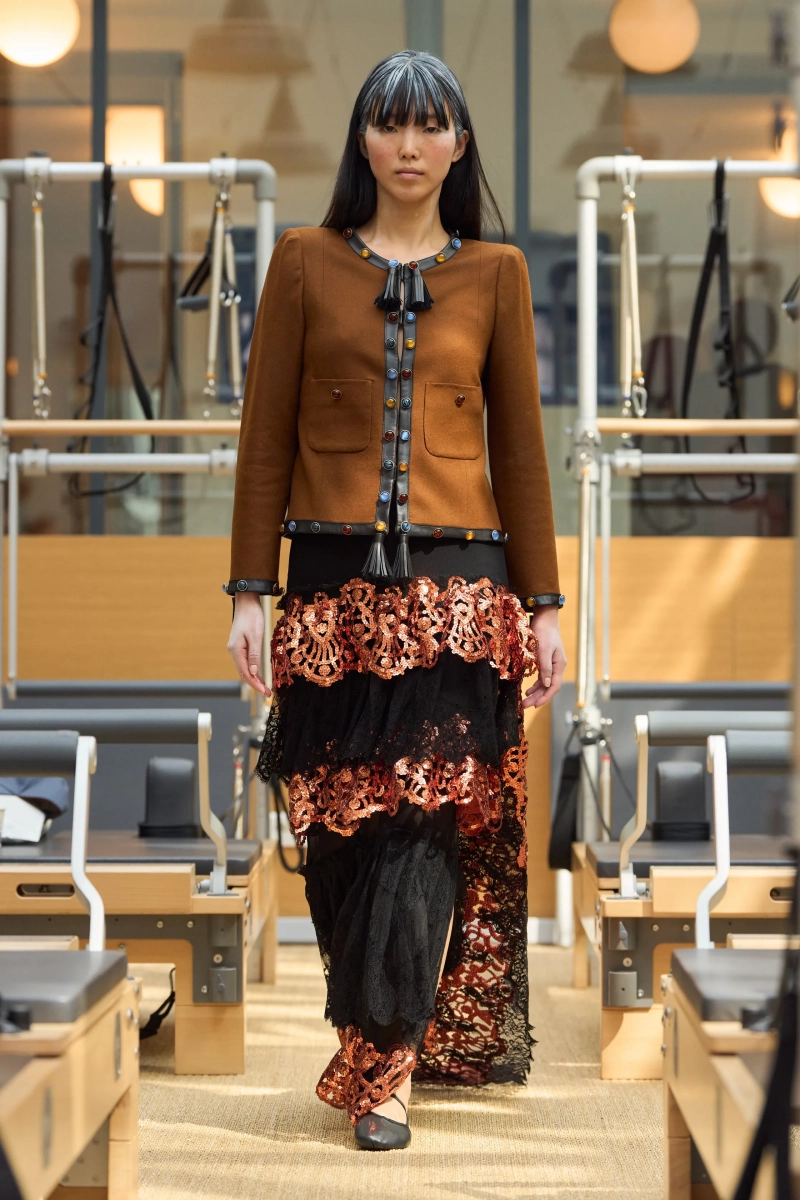 00002-julie-de-libran-fall-2026-couture-credit-gorunway.webp