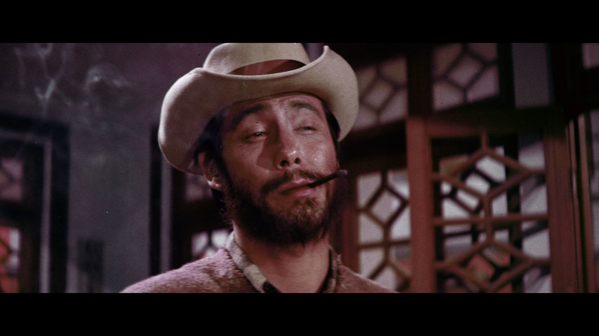 The.Dragon.Lives.Again.1977.BDRemux.1080p.mkv_snapshot_00.17.08.866.png